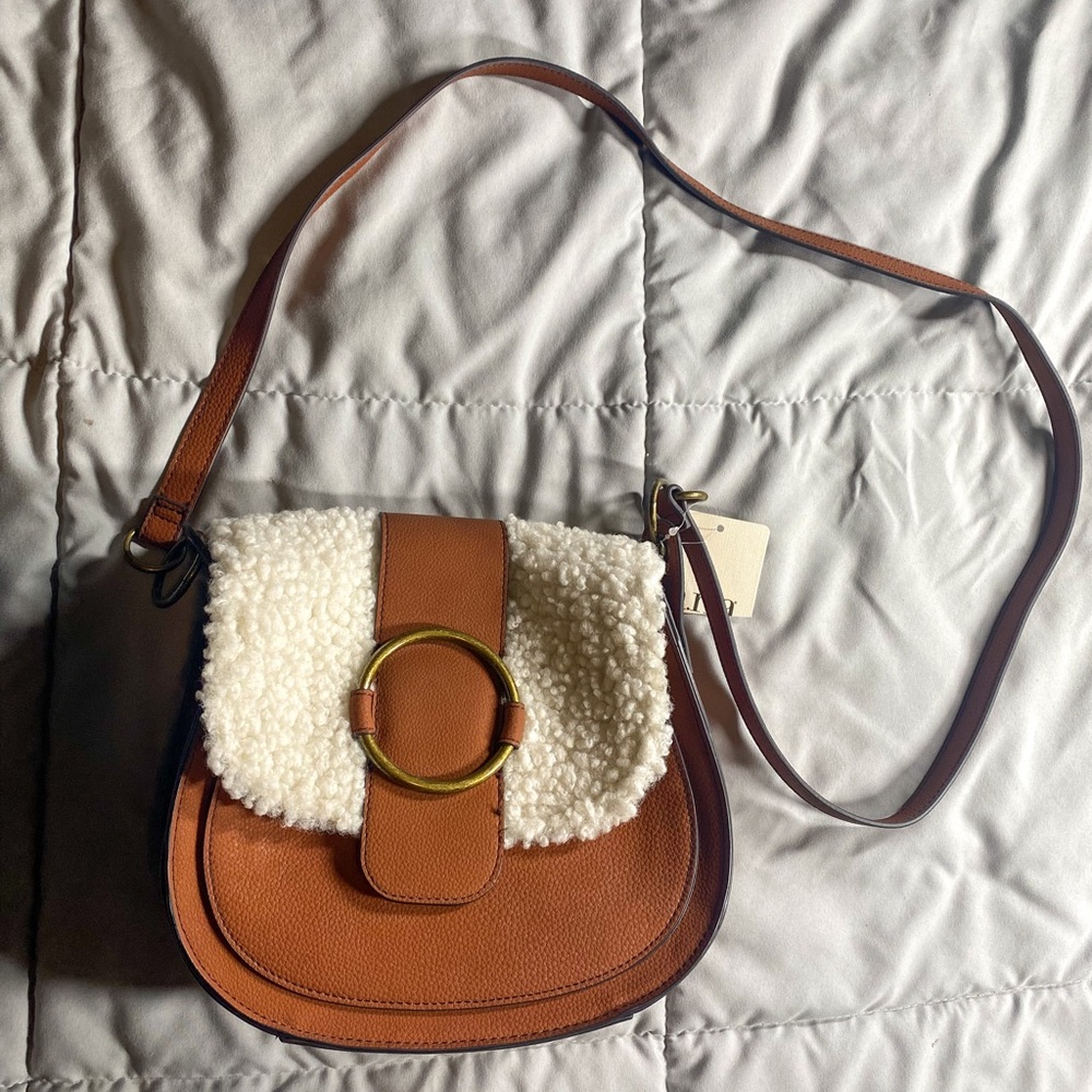ANA CROSSBODY BAG